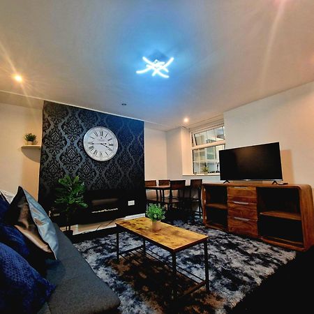 Private Courtyard Apartment In Bradford With Parking Shipley  Εξωτερικό φωτογραφία