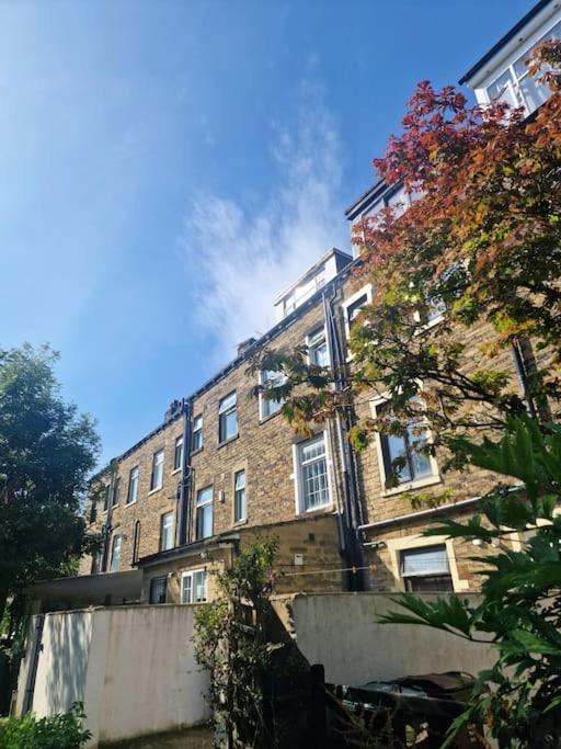 Private Courtyard Apartment In Bradford With Parking Shipley  Εξωτερικό φωτογραφία
